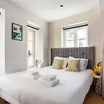 Caire - Center Apartman *