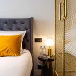 Caire - Center Apartman