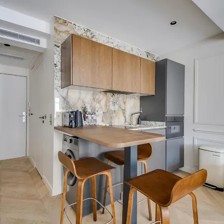 Caire - Center Apartman Párizs